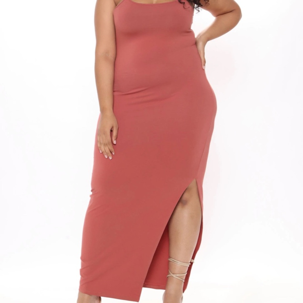 Maxi dress NWT color Marsala